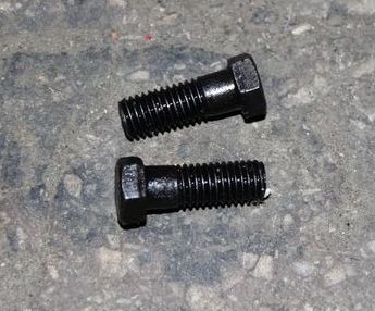 БОЛТ М10х28 ПОЛУОСИ УАЗ 350007