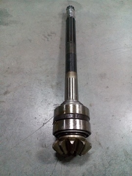 Полуось переднего вед.моста в сборе МТЗ 52-2308135-01 (ОАО МТЗ)