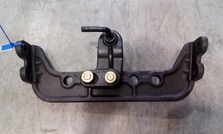 Поперечина приц.устр-ва  в сб. с вилкой МТЗ-80  80-4605025 (аналог)