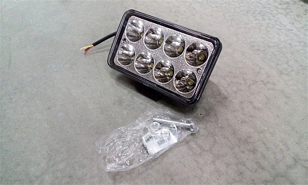 Фара светодиод. дополнит.  8 LED 24 Вт, 10-24 В, прямоуг, направ. свет AE24RT-8LED-HC