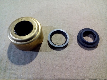 Рем. к-т водяного насоса Д-245 (манжета+фибра) (9120)