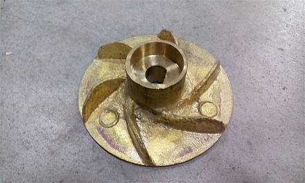 Крыльчатка водяного насоса 240-1307032