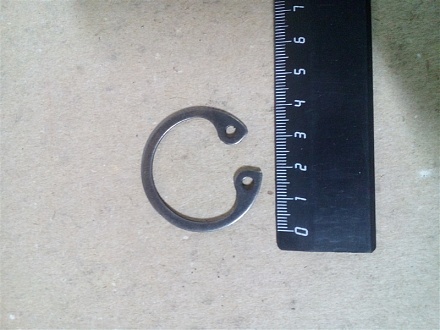 Кольцо пальца поршневого стопорное Д-240 240-1004022