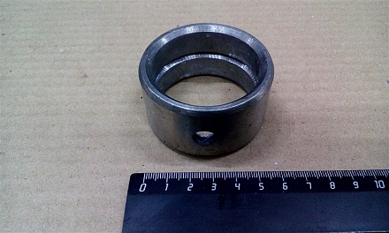 Втулка распредвала Д-240 средняя 240-1002067