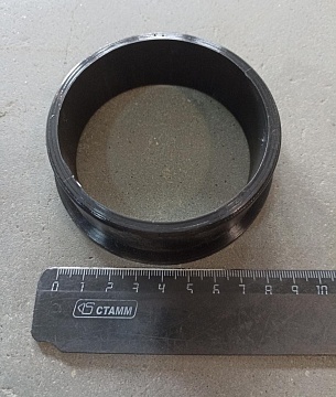 Втулка косилки большая пластик. несущая 8245-036-010-291