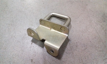 Скоба замка капота МТЗ 80-8402420-А