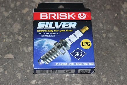 Свеча зажигания BRISK SILVER LR 17 YS дв.406,409 газ-бензин