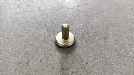 Сухарь 142-1601316 (БЗТДиА)