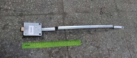 ЗАМОК ДВЕРИ С ДЛ. ТЯГ. 452 451Д-6105012-02