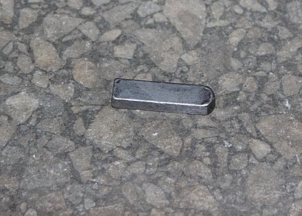 ШПОНКА ДЕМПФЕРА КОЛЕНВАЛА 296144