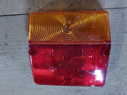 Стекло заднего фонаря Ф-400 (ЕС 19)