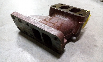 Переходник коллектора  260-1008025 (ММЗ)