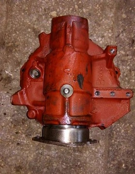 Корпус редуктора п.в.м. левый в сб. с гильзой 52-2308115-А2 (ОАО МТЗ)