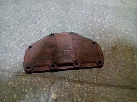 Крышка корпуса сцепления нижняя МТЗ-80/82  50-1601315 (ОАО МТЗ)