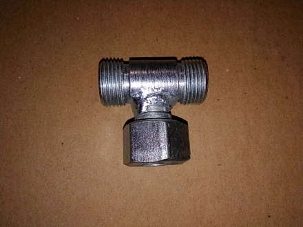 Штуцер РВД (тройник) S24 с гайкой S24 (М20х1,5)