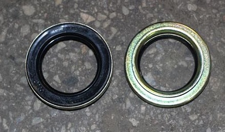 САЛЬНИК К/ВАЛА В ОБОЙМЕ 55х80х10 53-1005034