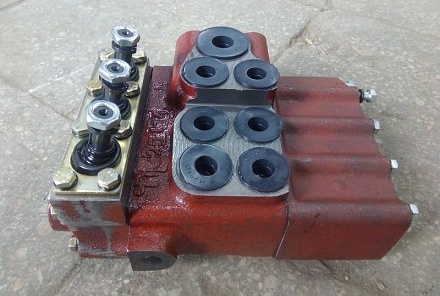 Гидрораспределитель Р-80 3/3 444 Н (Гомель)