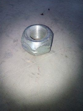 Гайка перед. колеса ГАЗ-53,3307 лев. (ГАЗ), 250713-629