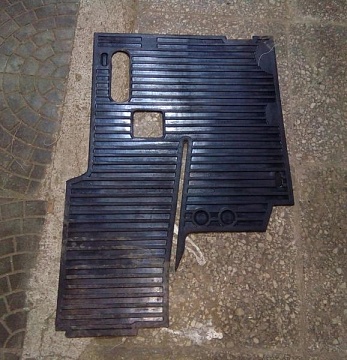 Коврик кабины правый УК МТЗ-80/1221 80-6702333-А