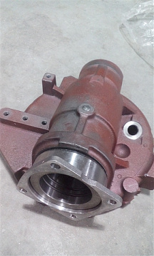 Корпус редуктора п.в.м. прав.  в сборе с гильзой  52-2308110-А2 (аналог)