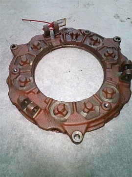 Диск нажимной сцепления МТЗ 80-1601093 (Н/обр) (чугун 3 уха сбоку) (БЗТДиА)