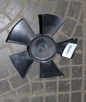 КРЫЛЬЧАТКА ОТОПИТЕЛЯ бол. 469-8101130