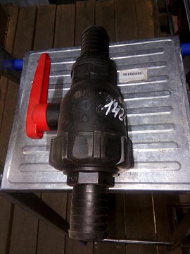 Кран шаровой 2-х ходовый G1 1/2, патрубки ф40 ARAG