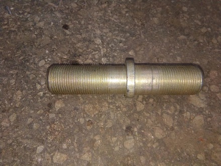 Болт ступицы (пр. резьба) Т-150 150.39.128