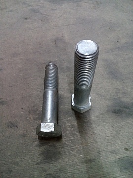 Болт ступицы 04.39.118