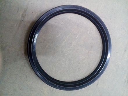 Манжета 700.23.00.100  (1,2-180*208)