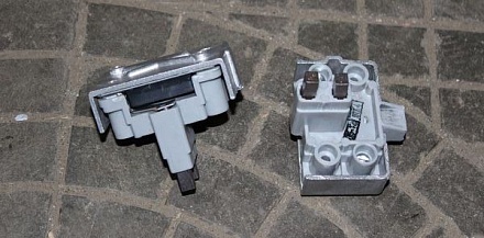 ЩЕТКОДЕРЖАТ. С ИНТЕГР. РЕЛЕ 21.3772