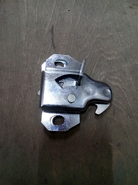 Защелка капота МТЗ А37.09.010