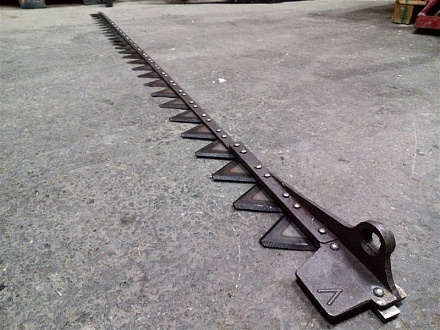 Нож косилки КСФ-2,1 (б/пальц) КЗНМ 08.040-01 (08А.040) верхний (РФ)