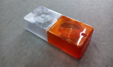 Рассеиватель переднего фонаря МТЗ (н/об) 3703.3712