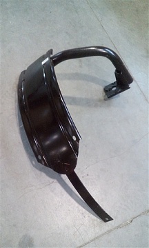 Стойка левая 822-8403015