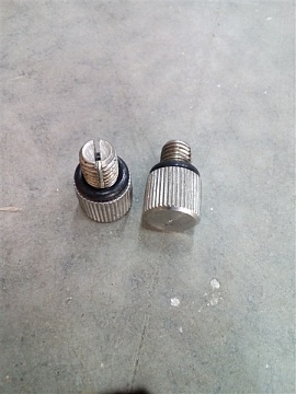 Регулировочный винт (регулятор вакуума) Доюшка