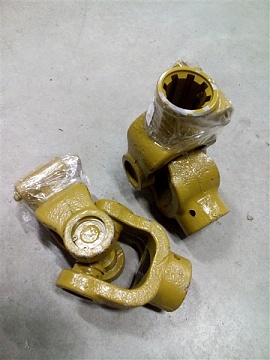 Шарнир карданный КСФ 2,1 Н051.02.070А шлиц 28*28*8 квадрат АЛ-160 АК.016.115.502