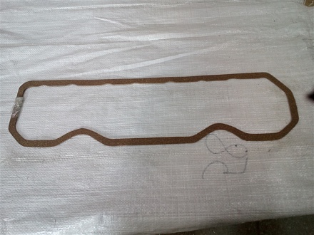 Прокладка крышки клапанов Д-240/Д-245 (верх) 240-1003109 (резино-пробка)