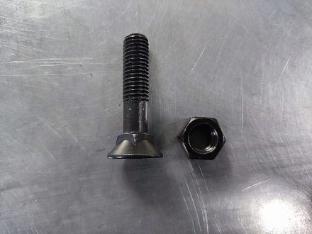 Болт лемешный М12х55 потай. голов. и квадрат. подголов. с гайкой (12,9) (Австрия)