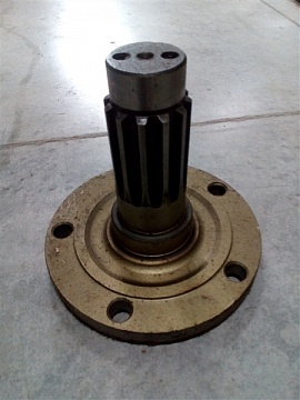 Фланец редуктора п.в.м. МТЗ 72-2308017 5 шпилек