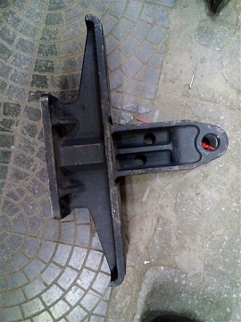 Кронштейн грузов передних МТЗ  70-4235020 (ОАО МТЗ)