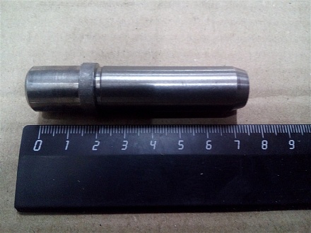 Втулка направляющая  Д37М-1007033