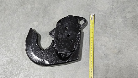 Крюк нижней тяги навески CAT. 3