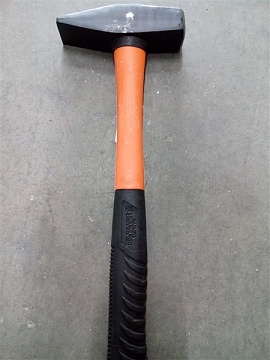 Молоток 800 гр. с квадр. бойком, фиберглас. рукоять (10378)