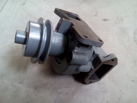 Насос водяной 236-1307010-Б1 (Автомагнат)