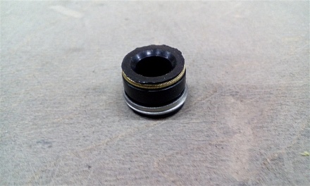 Манжета клапана Д-240  240-1007020 (завод) ММЗ черные 