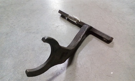 Вилка КПП (бок.включ) 4 и 5пер. МТЗ  74-1702116