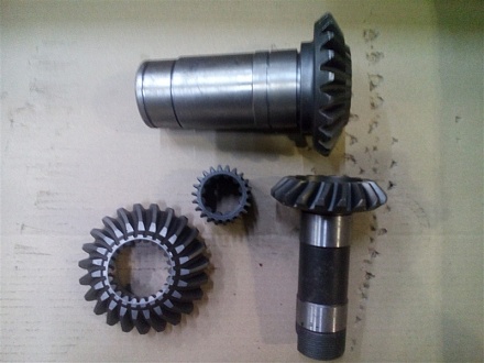 Комплект зерольных шестерен Т25-1701001-А (10 щлиц)