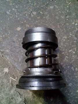 Уплотнение заднего моста ДТ-75 77.38.014