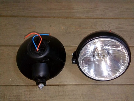 Фара передняя МТЗ (пластм.) ФГ-305П (ан. ФГ-16П)